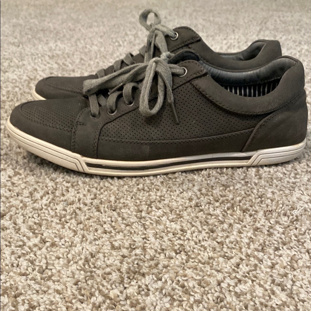 Men's Casual Sneakers
